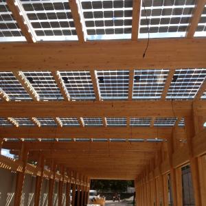 Pergola avec modules transparents